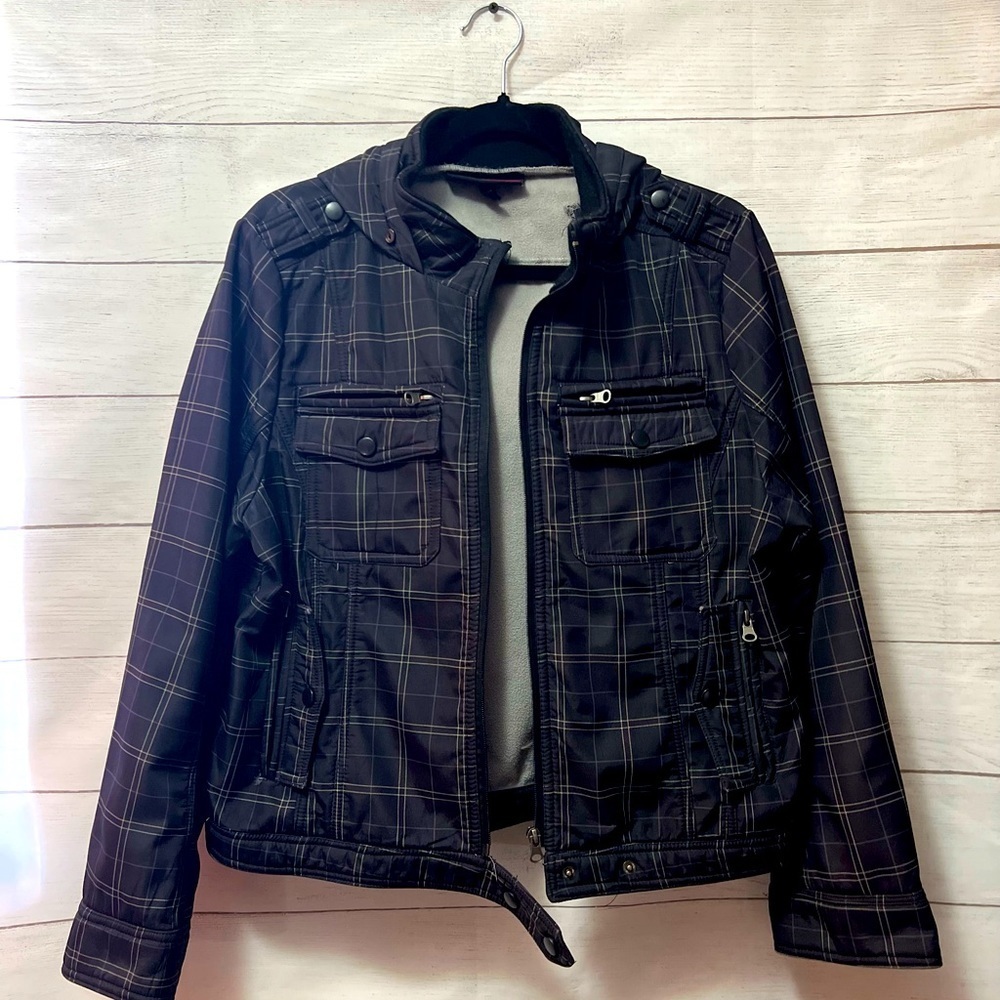 Firs Kiss Black Hoodie Jacket Size L